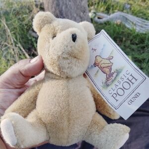 GUND Classic Pooh